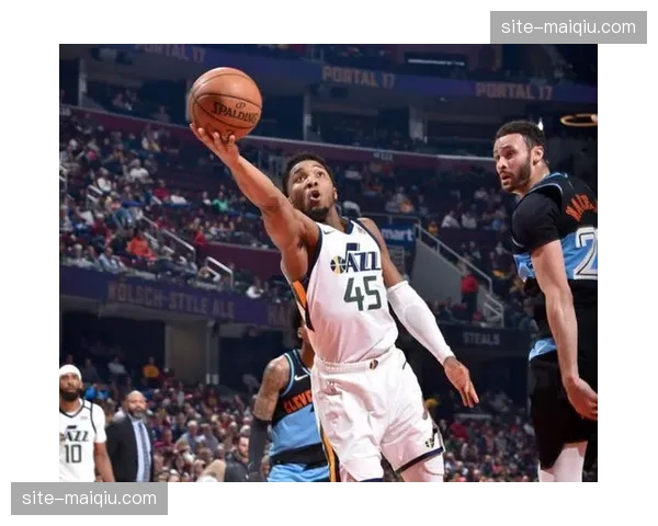 周跃龙迎战克雷吉考验临场应变 黑马对决悬念重重