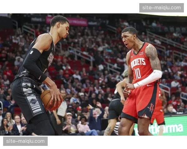 季后赛防守效率榜出炉：魔术100.3居首，活塞马刺紧随其后